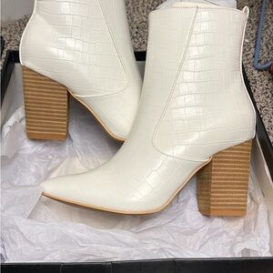 Elegant White Croc-Embossed Ankle Boots